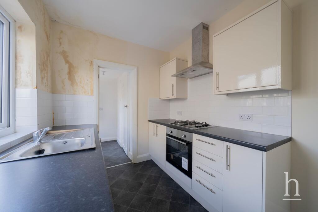 House in Wirral, Thingwall - View 3