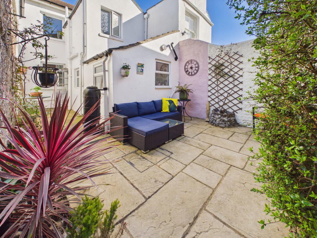 House in Adur, West Sussex - View 4