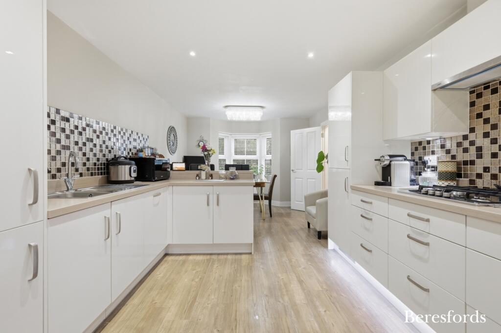 House in Colchester, Highwoods - View 5