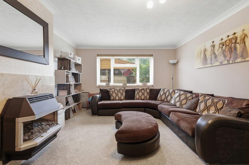 The Upway, Basildon, Essex, SS14 photo 4
