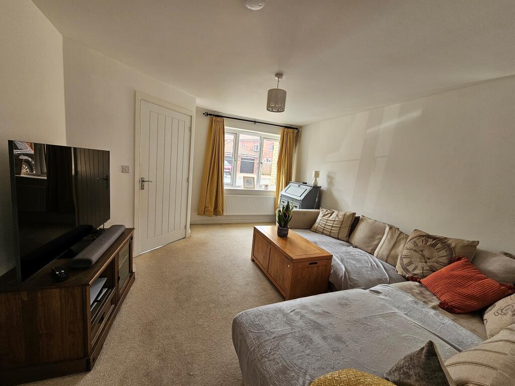 31 Fennel Drive photo 3