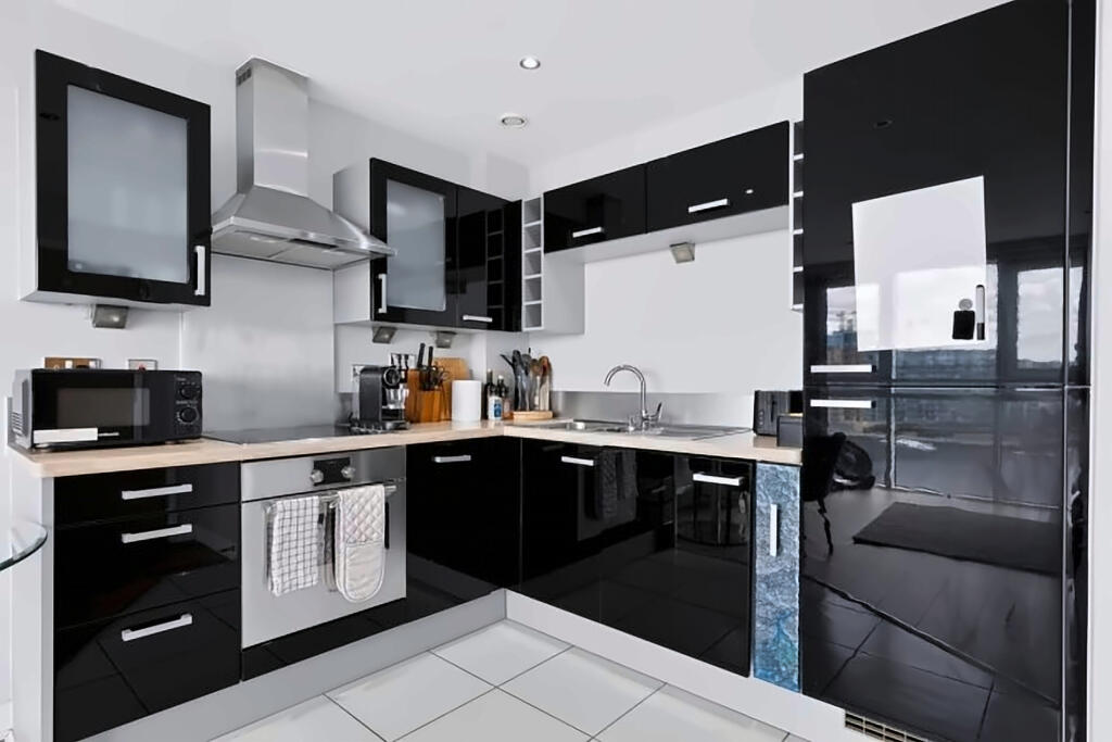 Apartment in London - View 5