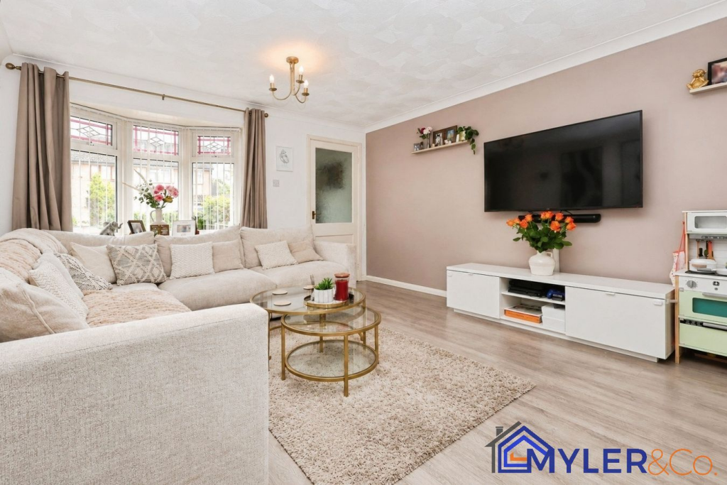 House in Widnes, Halton - More