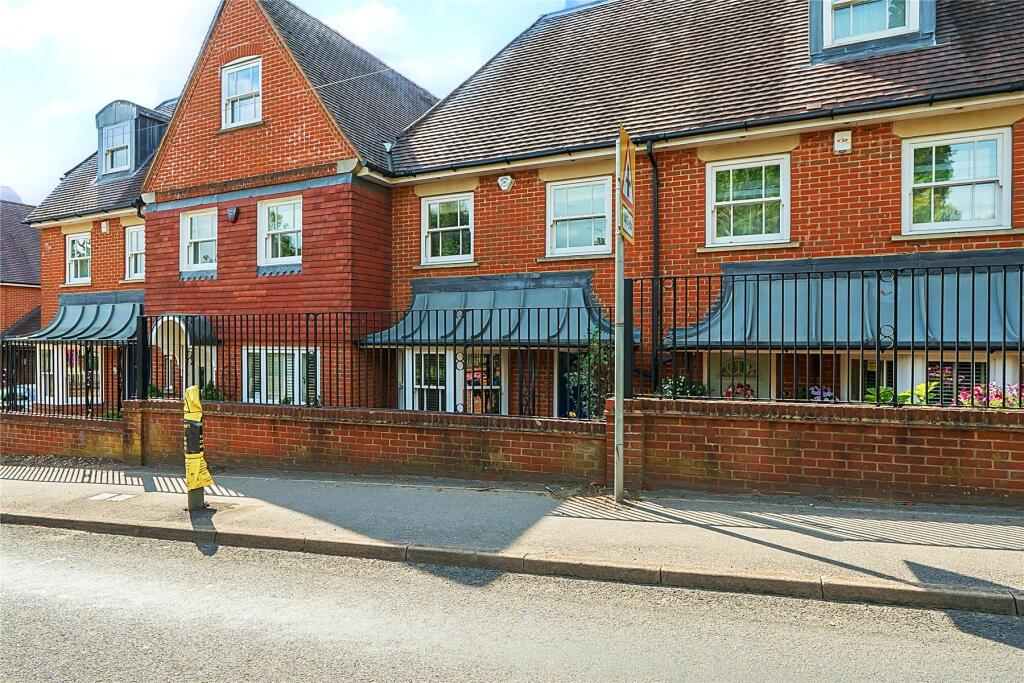 Main image of property: Grayswood Road, Haslemere, Surrey, GU27