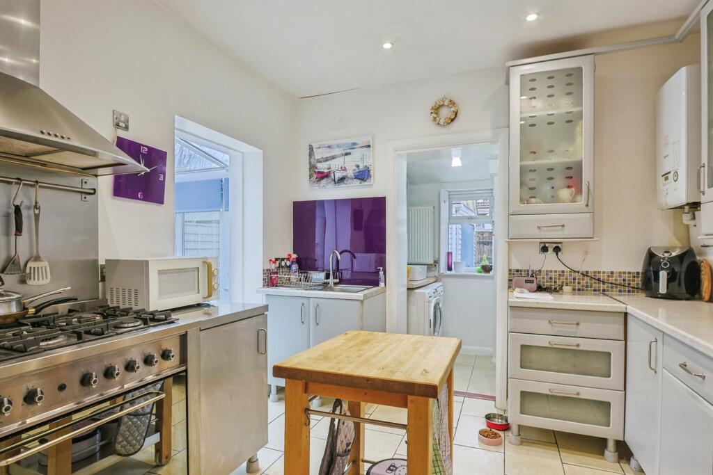 House in Poole - View 4