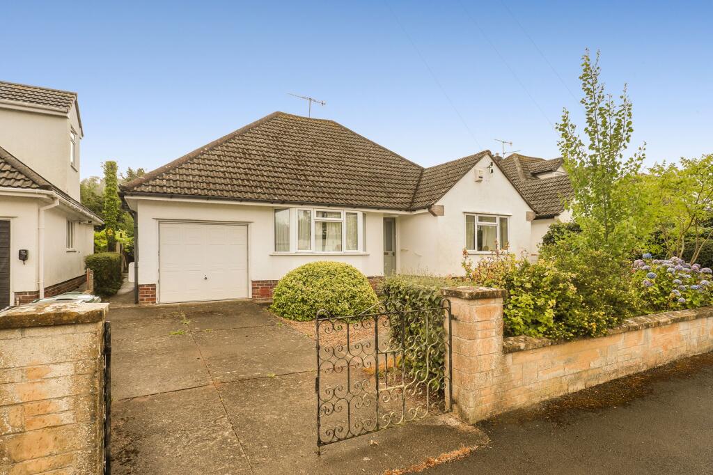 Main image of property: Oakleigh Close, Backwell, BS48