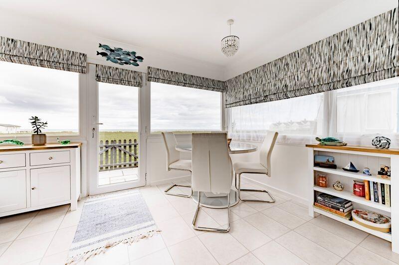 16 Seaview Crescent, Ostend Road, Walcott, Norwich, Norfolk NR12 0NL photo 4