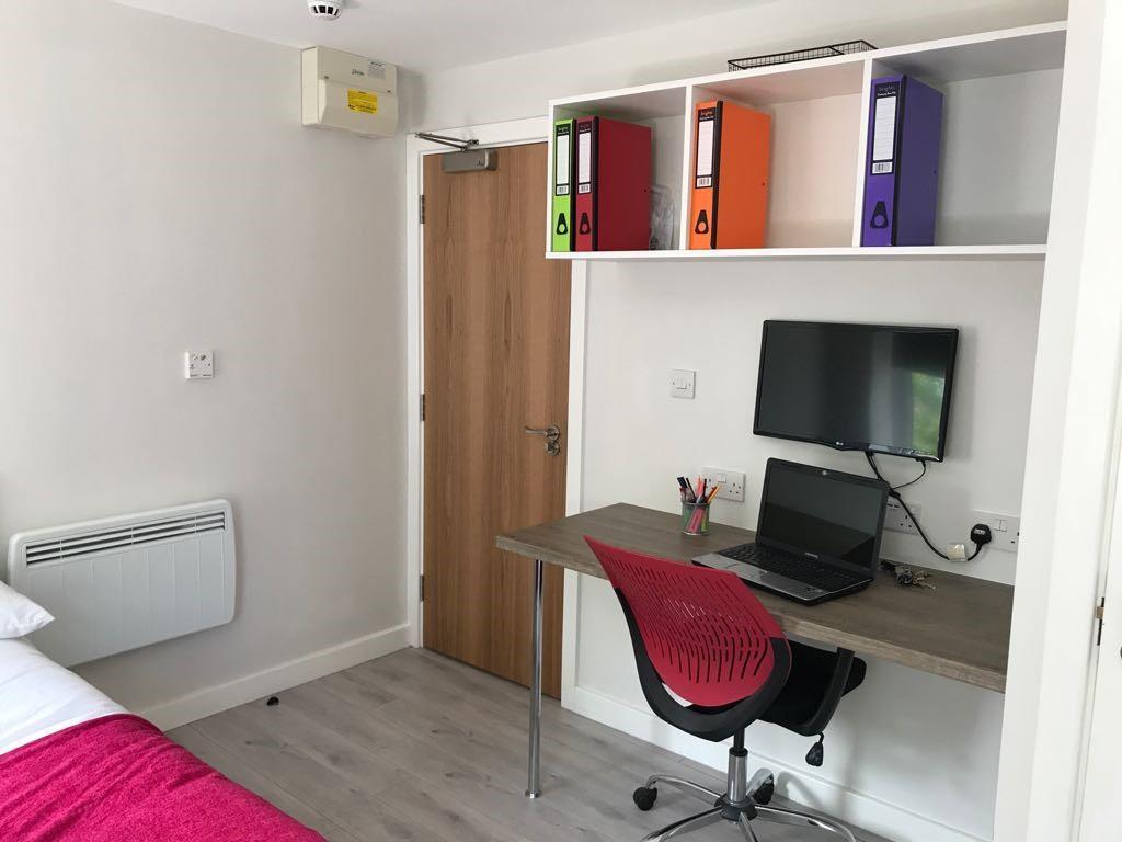 Apartment in Birmingham, Bournbrook - View 4