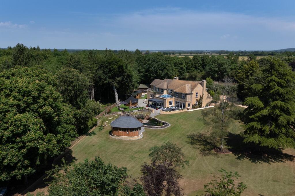 Main image of property: Cogges Lane, Stanton Harcourt, Witney, Oxfordshire, OX29