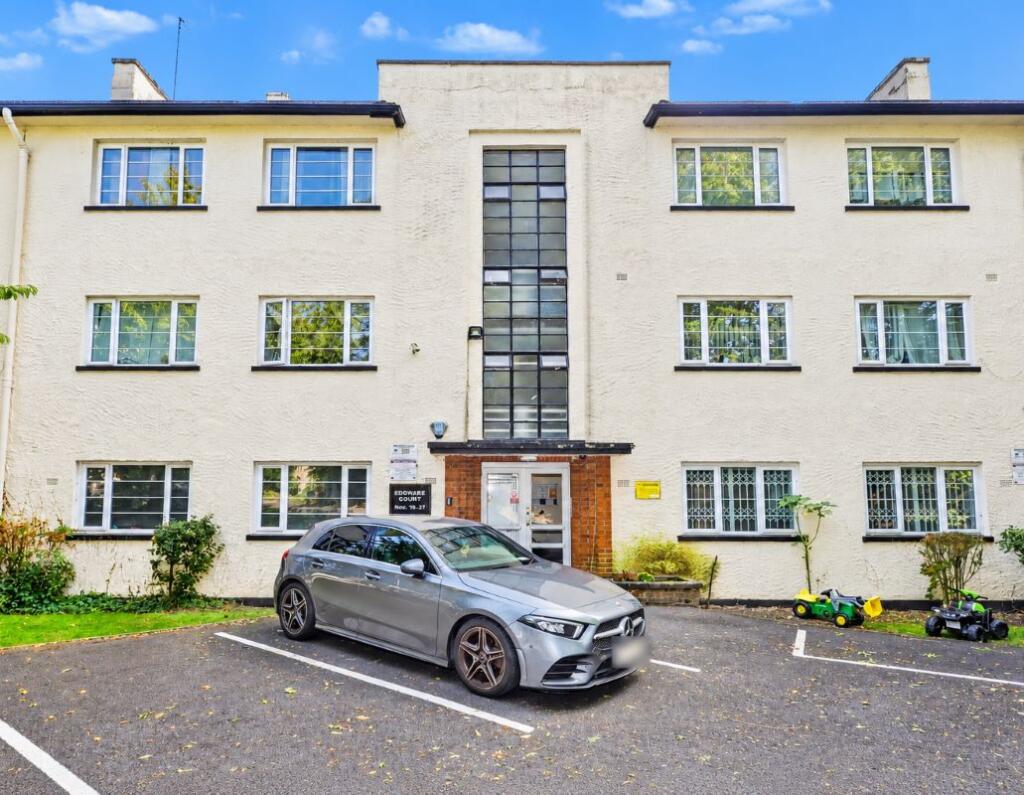 Main image of property: 20 Edgware Court, High Street, Edgware, HA8 7NP