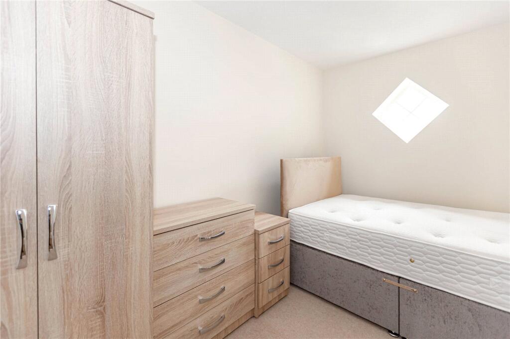 1 bedroom semi-detached house for rent