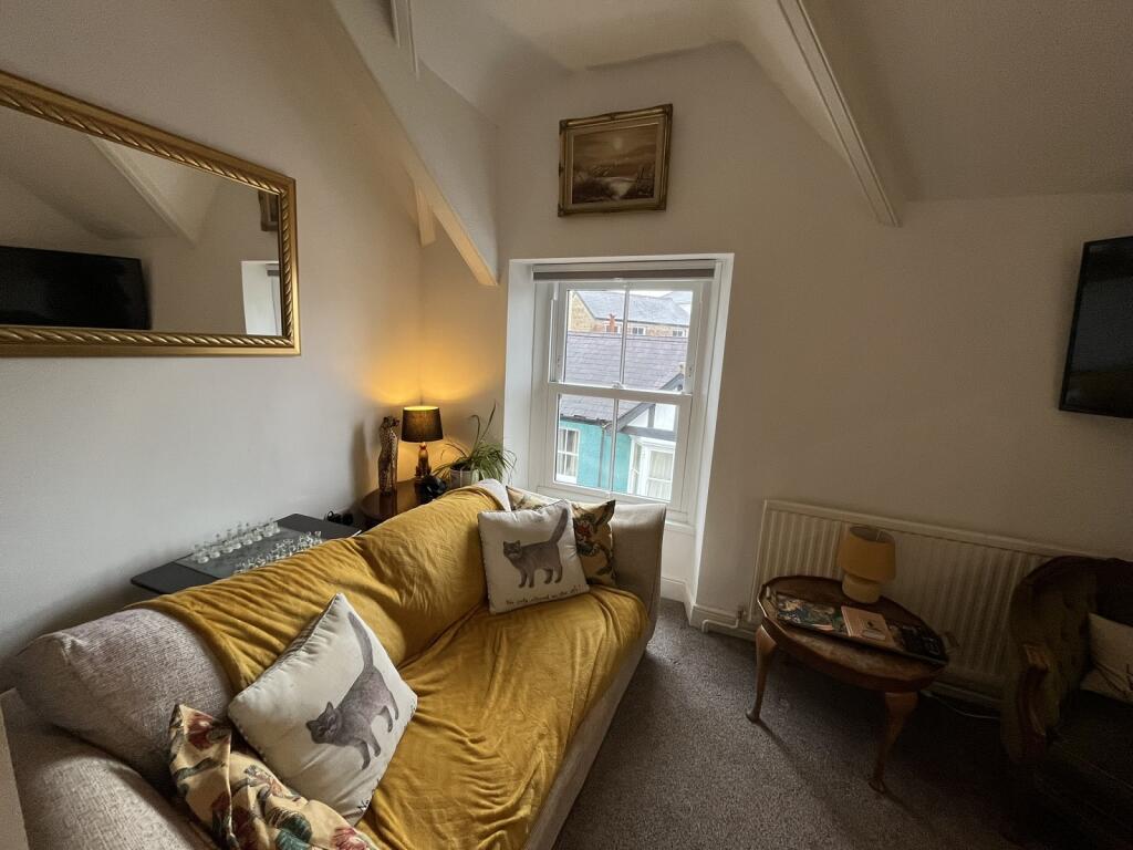 Apartment in Llandeilo - More