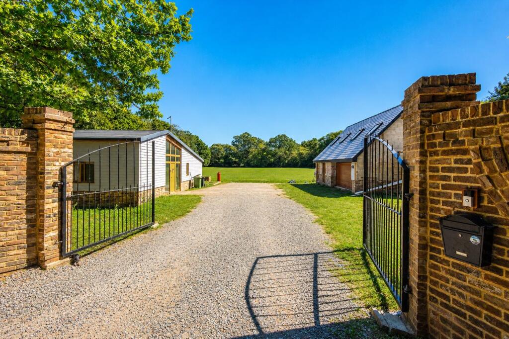 House in Ashford, Brissenden Green, Bethersden - View 2