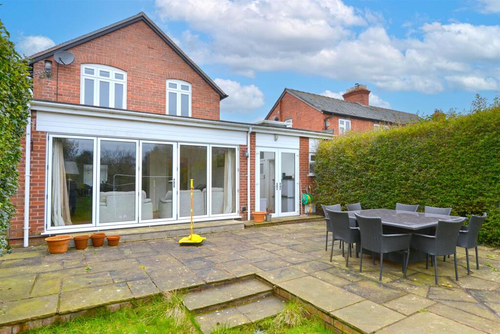 Lyth Hill Road, Bayston Hill, Shrewsbury photo 2