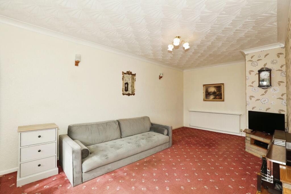 17, Windsor Avenue, Crewe, CW1 photo 4
