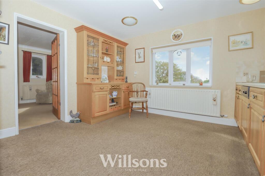 House in East Lindsey, West Keal - View 5
