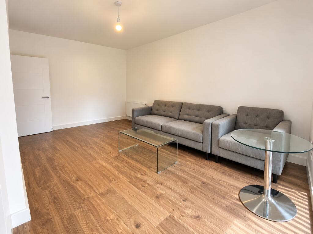 Apartment in Birmingham, Jewellery Quarter - View 4