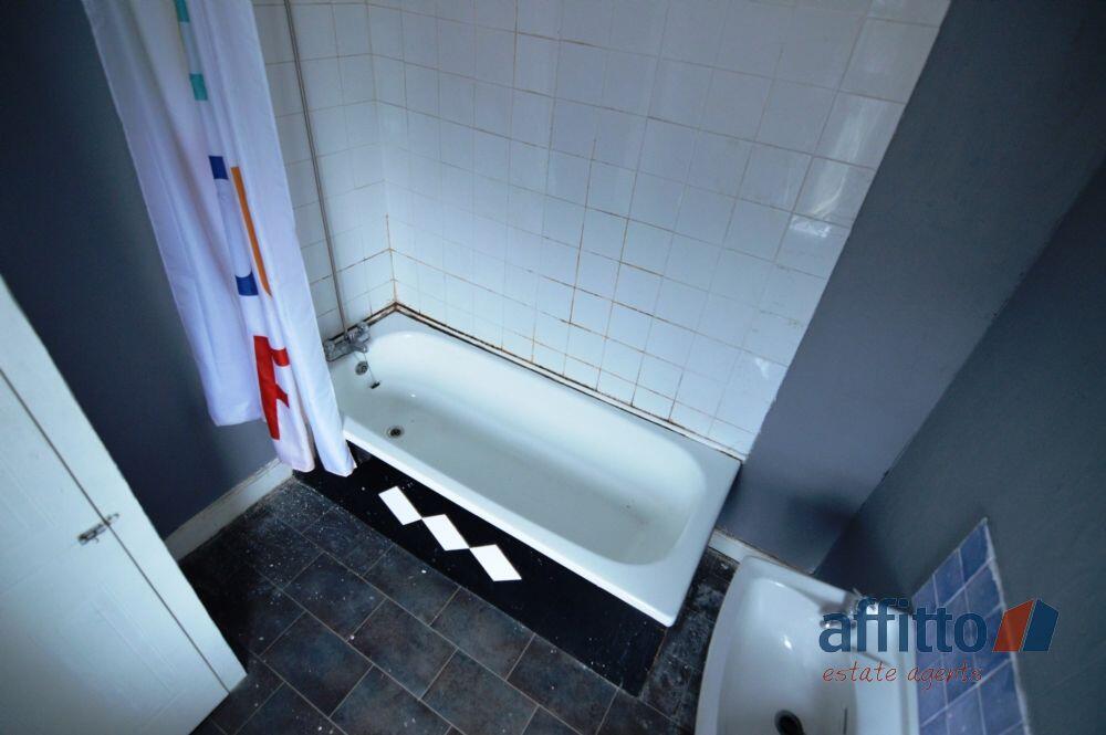 House in Cardiff, Treorchy - View 5