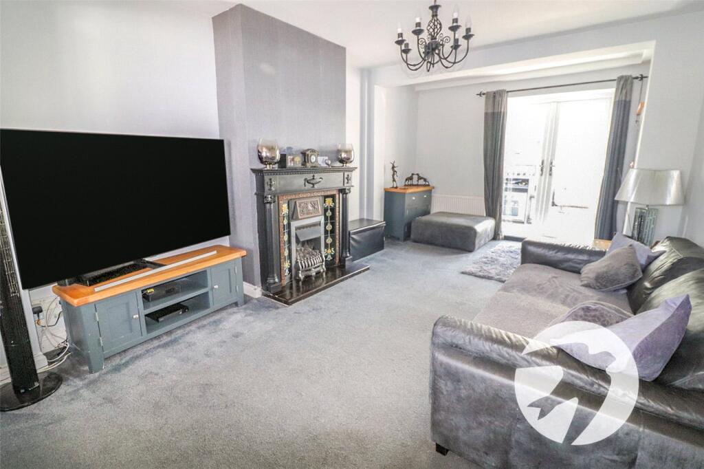 House in London - View 2