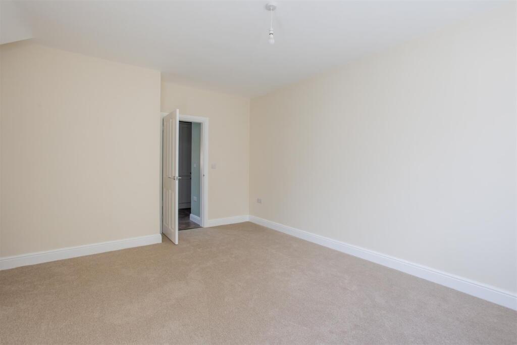 House in York - View 3