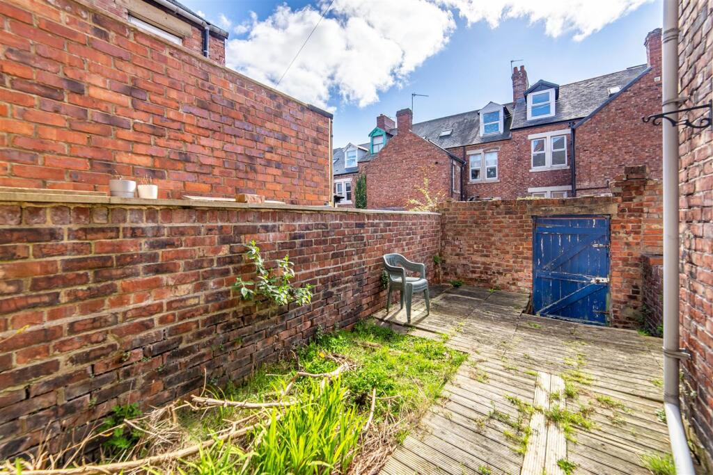 House in Newcastle upon Tyne, Tyne and Wear - View 3