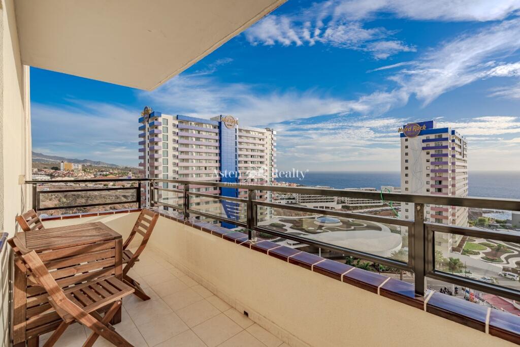 Main image of property: Canary Islands, Tenerife, Playa Paraiso