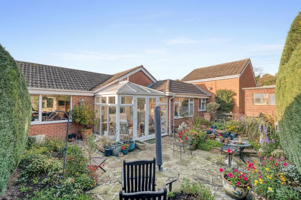 Additional image 16 of Radway Close, Redditch, B98