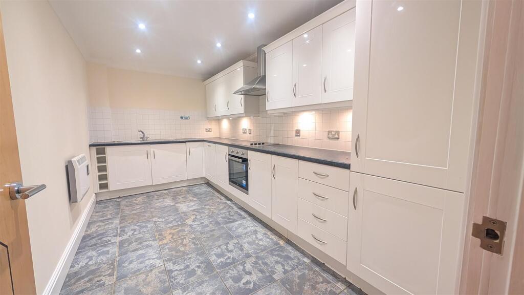 Apartment in Coventry - View 4