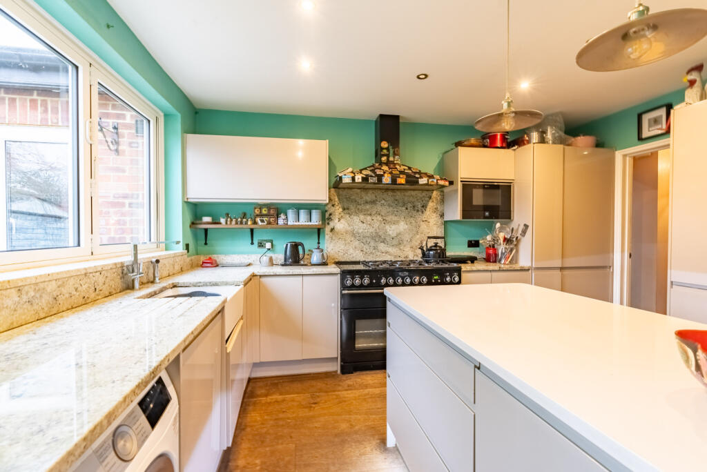 Additional image 10 of Radlett Road, Frogmore, St. Albans, Hertfordshire, AL2