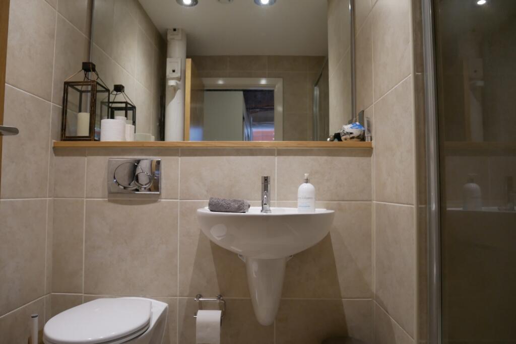 Apartment in Leeds - More