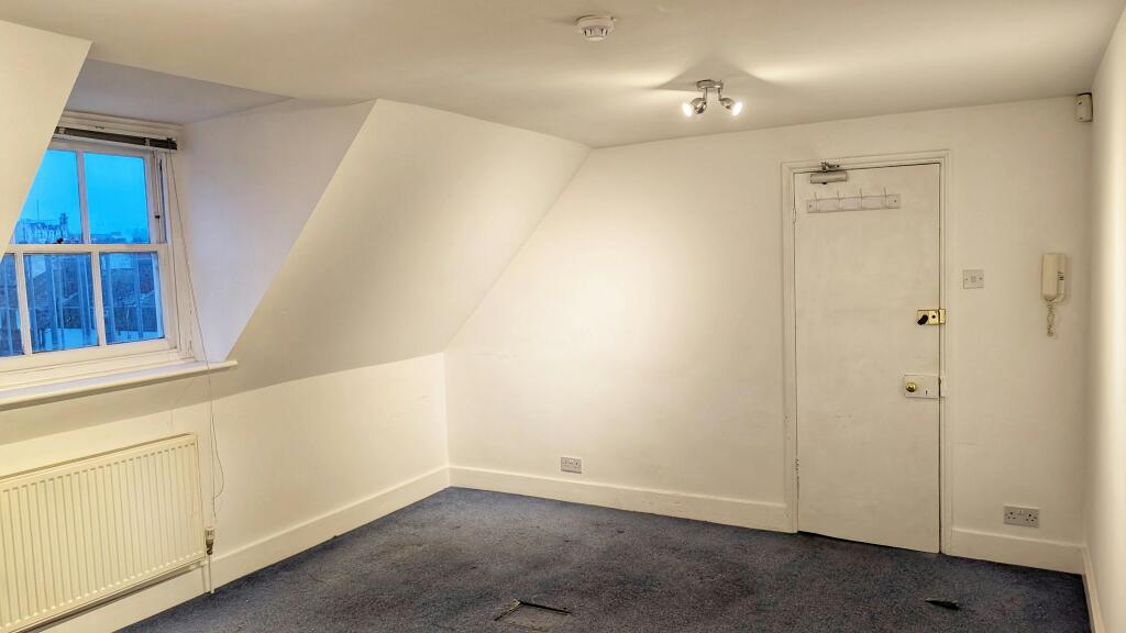 4th floor empty 2 of 2.jpeg