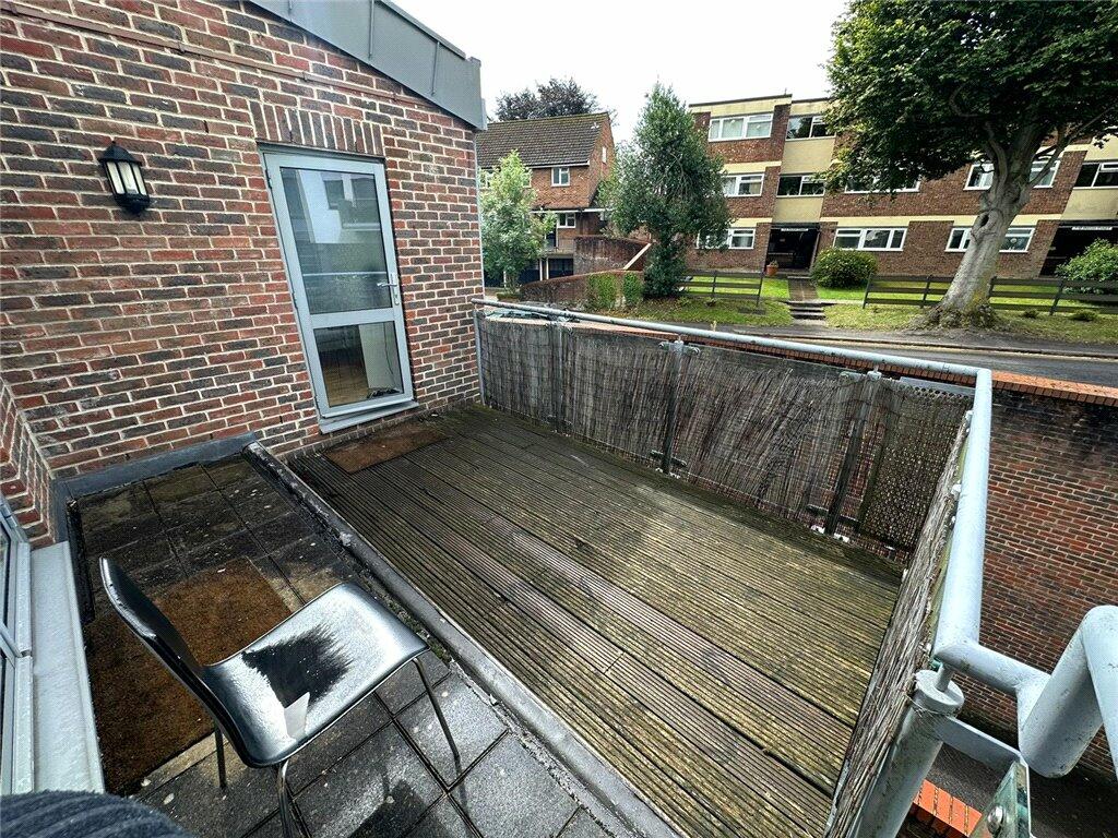 London Road, St. Albans, Hertfordshire – pohled 2