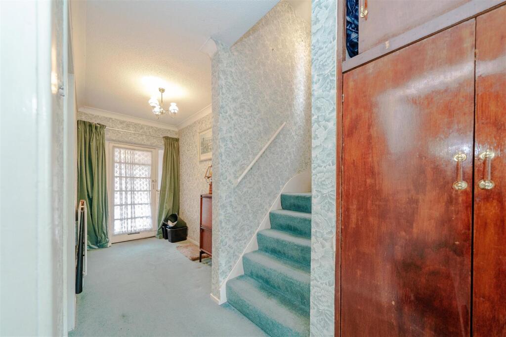 The Hurst, Moseley/Billesley/Hall Green border, Birmingham - More