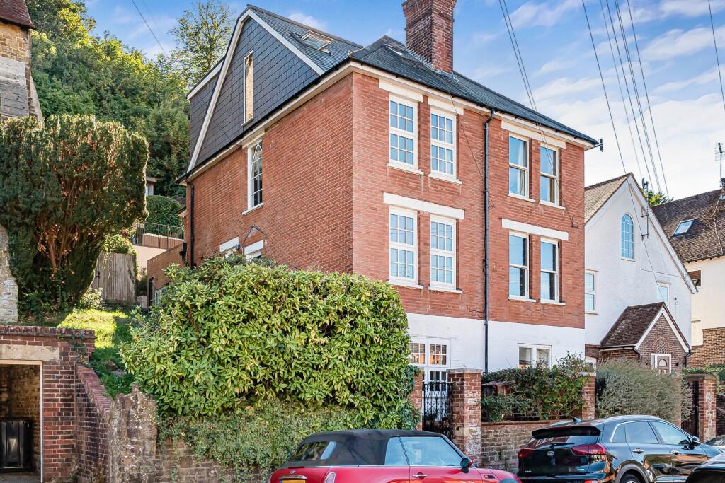 House in Waverley, Crownpits, Godalming