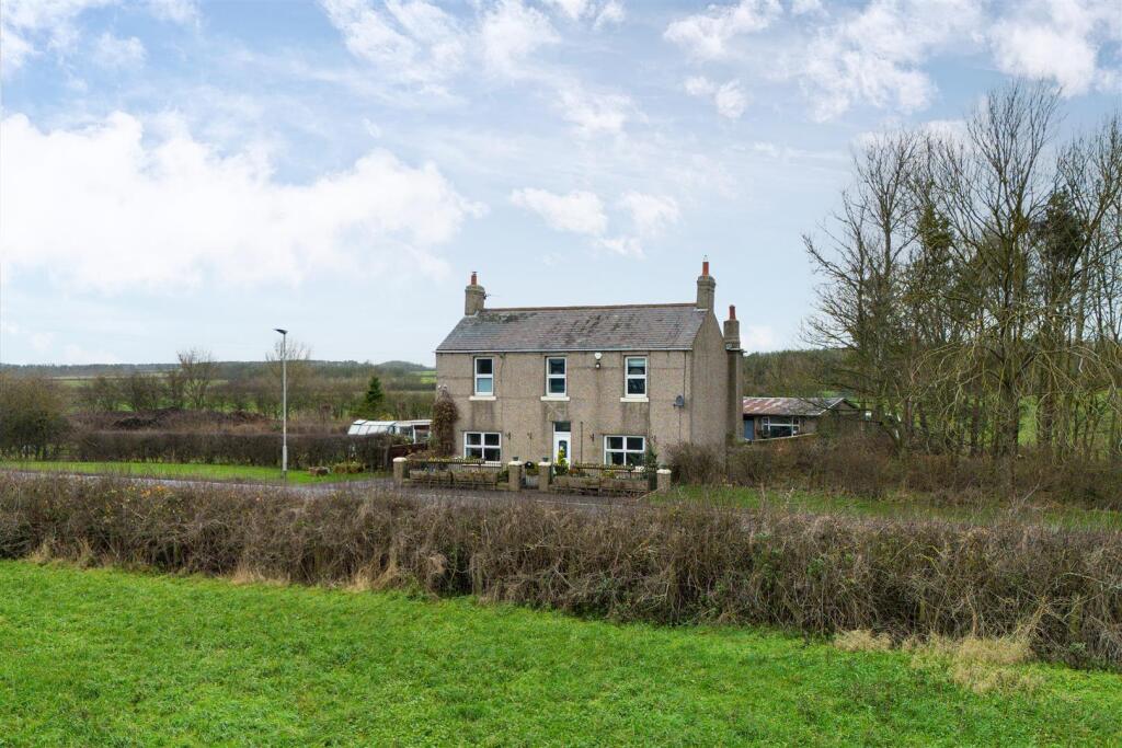 4-bed detached on Main Street, Radcliffe, Morpeth, NE65, £350,000