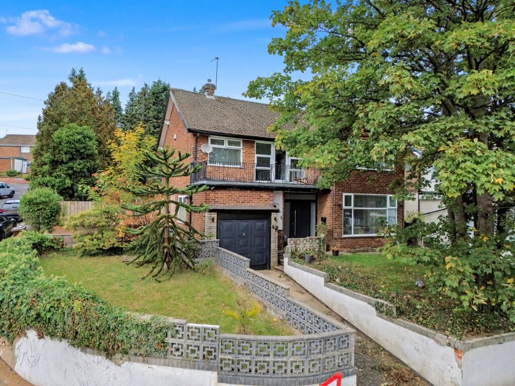 Main image of property: Park Lane, Whitefield, M45