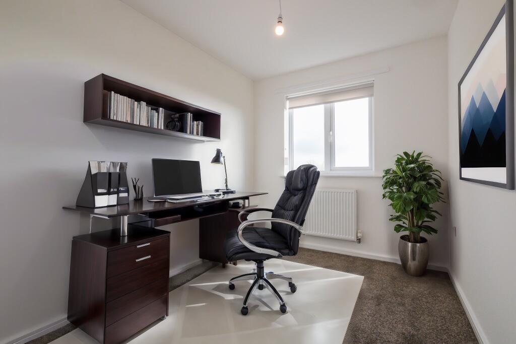 Lovage Drive, Oldham, OL8 - View 6