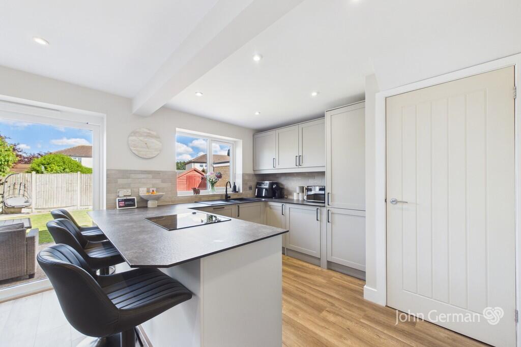 Deepmore Close, Alrewas photo 4