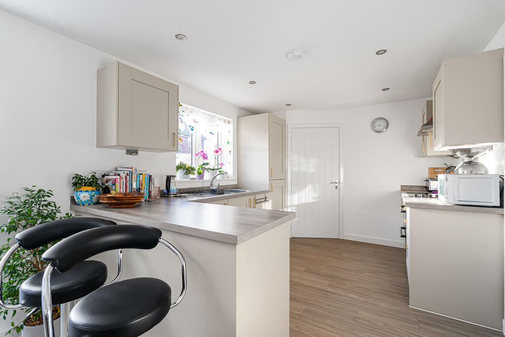 22 Orchard Way  photo 4