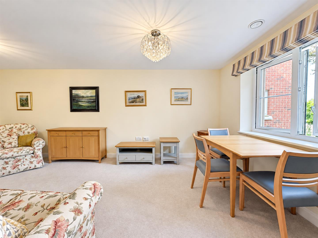 Apartment in Stevenage - View 4