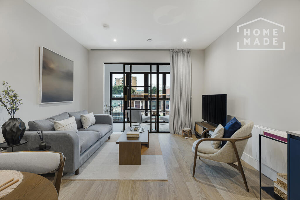 Apartment in Birmingham, West Midlands - View 3