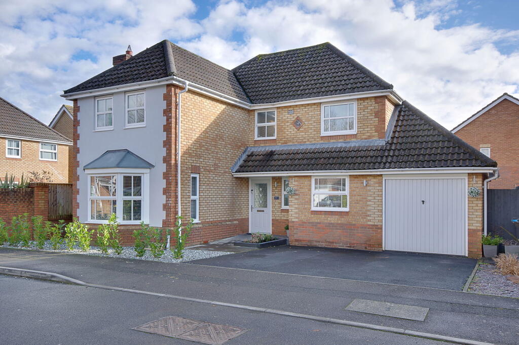 Seagrim Road, Bournemouth, BH8 0BB