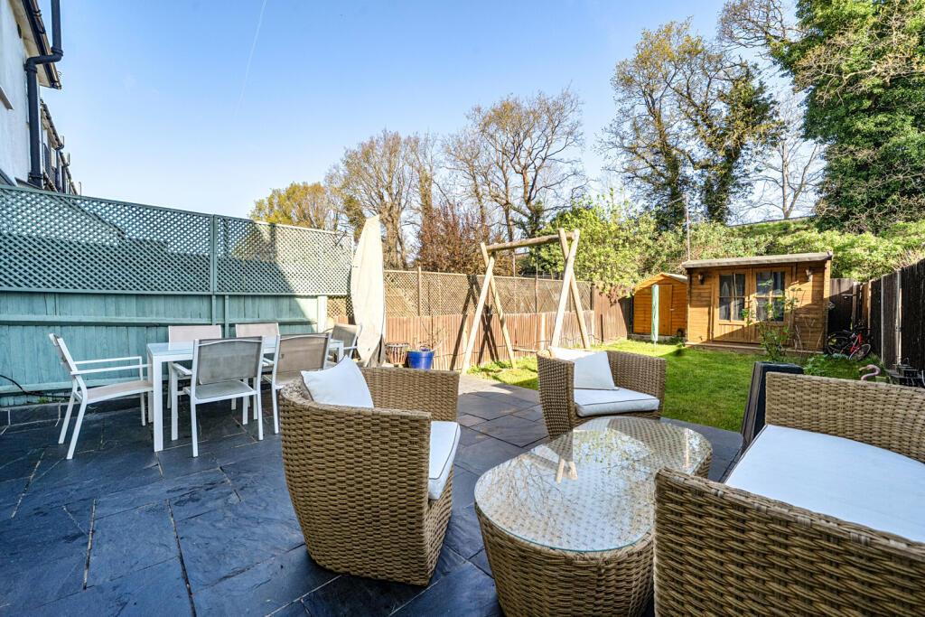 House in London - View 5