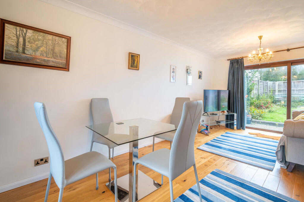 House in Spencers Wood, Ryeish Green, Shinfield - View 5