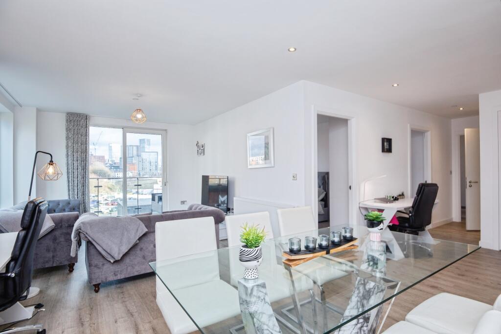 1 Lockgate Square, Salford, M5 photo 4