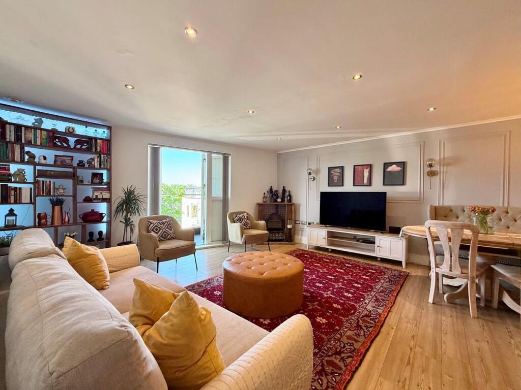 Apartment in Bournemouth - View 5