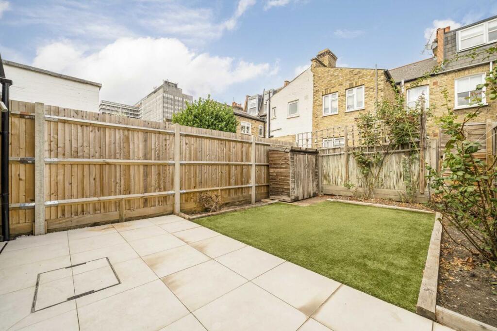 House in London - View 4
