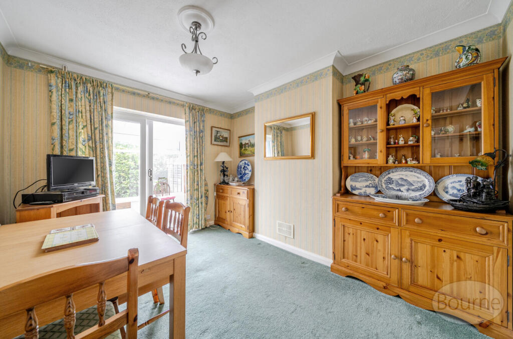 Whitemore Road, Guildford, Surrey, GU1 photo 3
