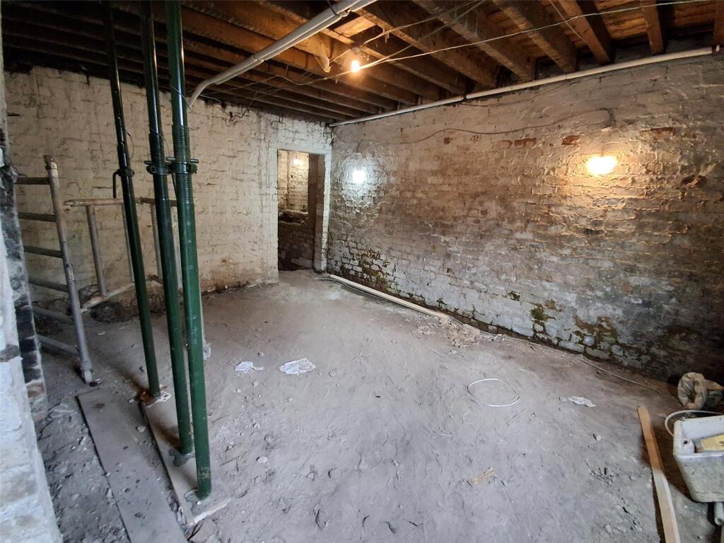 Apartment in Liverpool - View 5
