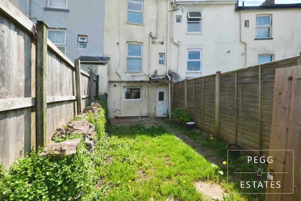 Studio flat on Forest Road, Torquay, £50,000
